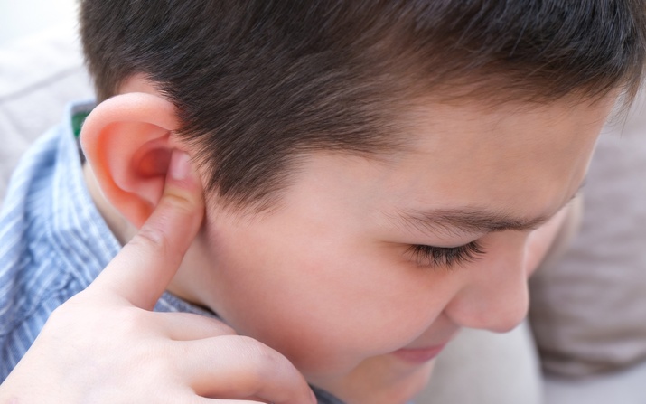 Çocuklarda orta kulak enfeksiyonunu hafife almayın!
